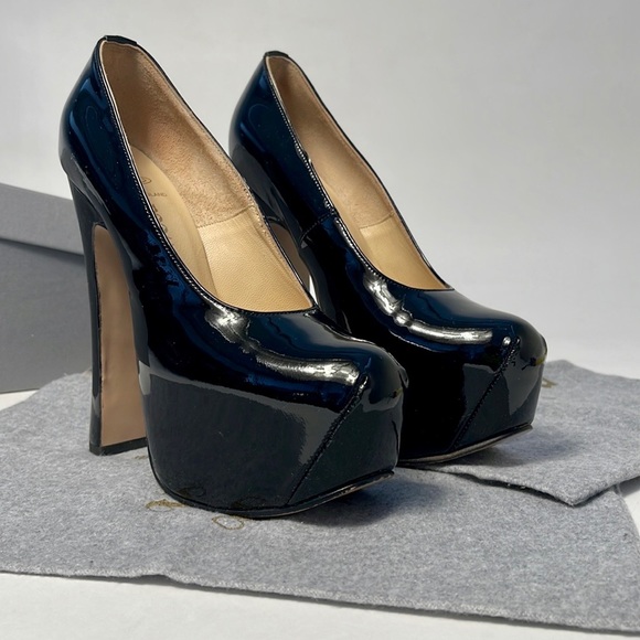Vivienne Westwood BLACK PATENT LEATHER ELEVATED COURT SHOES IT37 - Picture 13 of 16